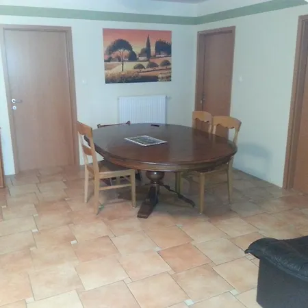 Gasthuis And Martuljk