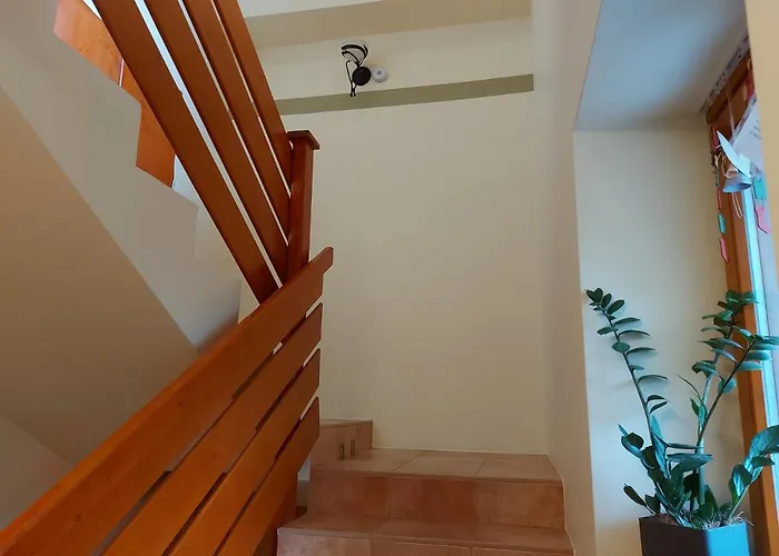 Konukevi And Martuljk Kranjska Gora