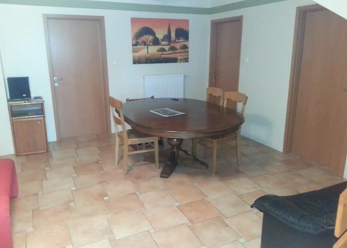 Konukevi And Martuljk